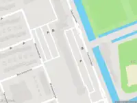 Ambulance met gepaste spoed naar de Zwaluwenlaan in Vlaardingen