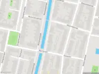 Ambulance met gepaste spoed naar de Rhijnauwensingel in Rotterdam