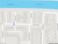 Brandweer en politie met grote spoed naar de Asterstraat in Sappemeer vanwege middelgrote brand