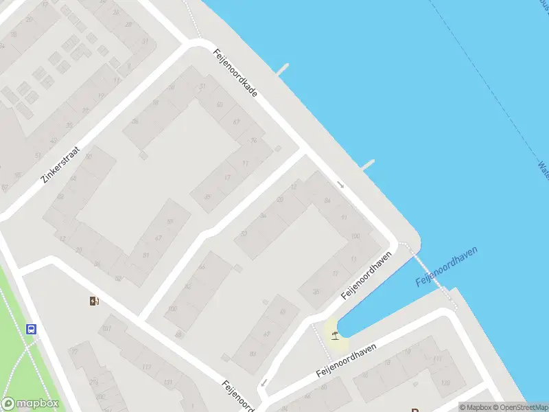 Ambulance met gepaste spoed naar de Brautigamstraat in Rotterdam