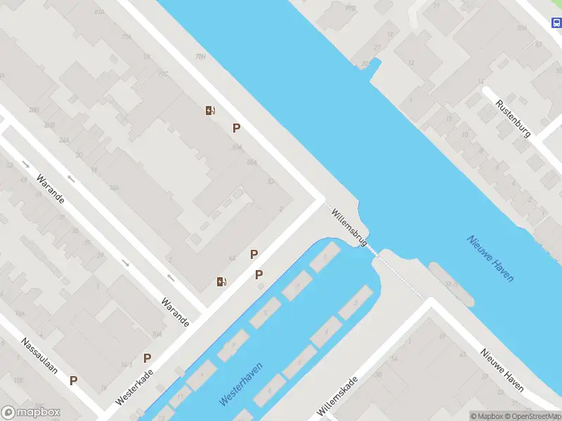 Ambulance met gepaste spoed naar de Westerkade in Schiedam