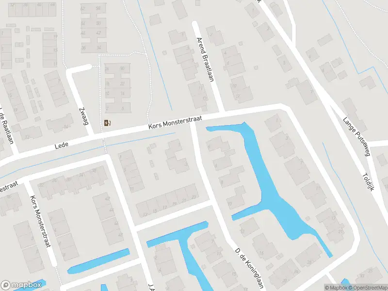 Ambulance met gepaste spoed naar de D. de Koninglaan in Hekelingen