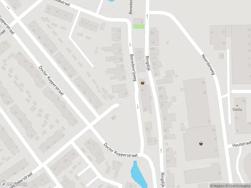 Ambulance met gepaste spoed naar de Benedenrijweg in Ridderkerk