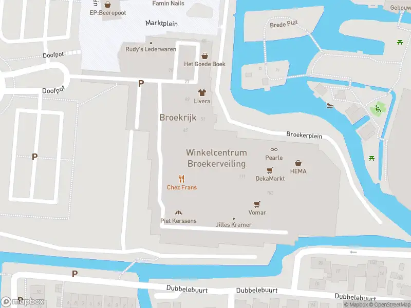 Ambulance met gepaste spoed naar de Marktplein in Broek op Langedijk