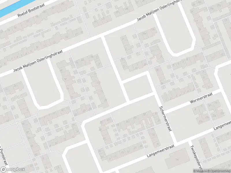 Ambulance met grote spoed naar de Berkmeerstraat in Edam