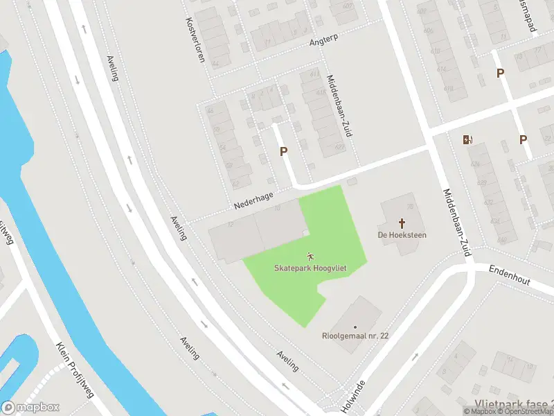 Ambulance met gepaste spoed naar de Nederhage in Hoogvliet Rotterdam