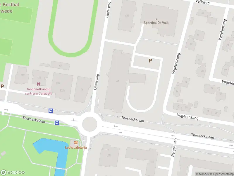 Ambulance met grote spoed naar de Lijsterweg in Sliedrecht