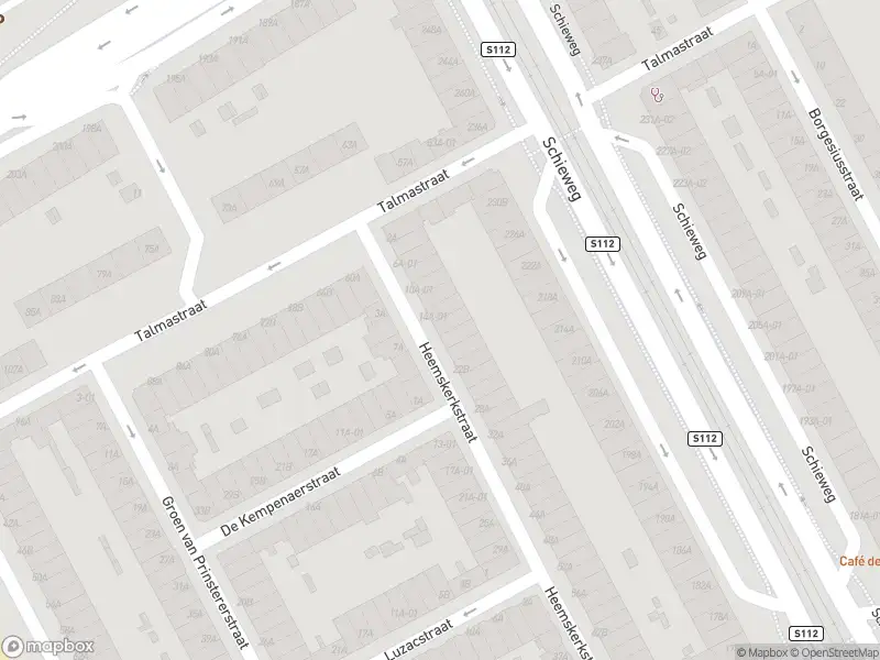 Ambulance met grote spoed naar de Heemskerkstraat in Rotterdam