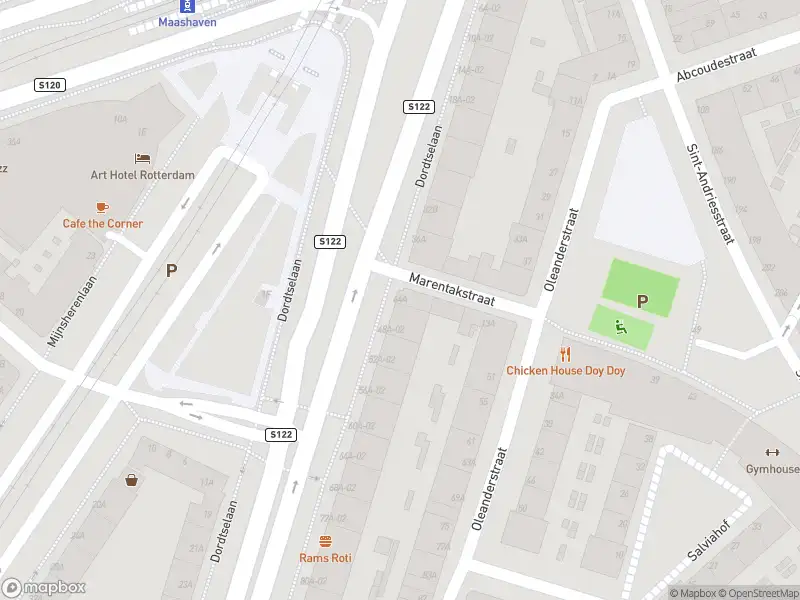 Ambulance met grote spoed naar de Dordtselaan in Rotterdam