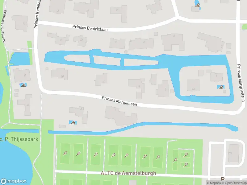 Ambulance met grote spoed naar de Prinses Marijkelaan in Amstelveen