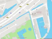 Ambulance met gepaste spoed naar de Voorschoterweg in Leiden