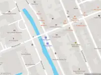 Ambulance met grote spoed naar de Eendrachtsweg in Rotterdam