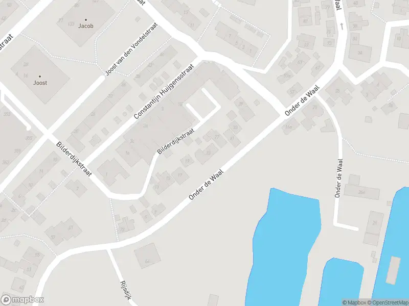 Ambulance met grote spoed naar de Onder de Waal in Krimpen aan de Lek