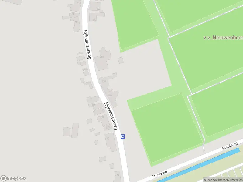 Ambulance met gepaste spoed naar de Rijksstraatweg in Hellevoetsluis