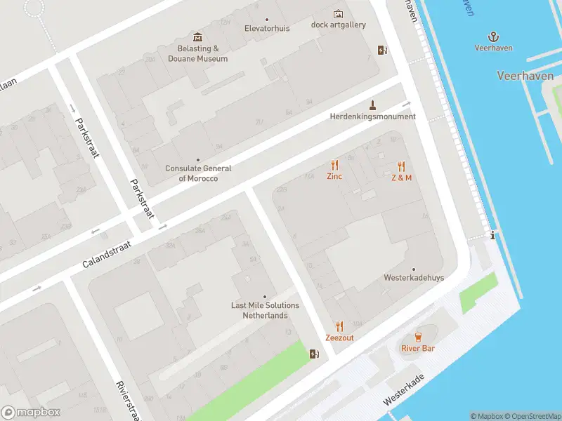 Ambulance met grote spoed naar de Zeemansstraat in Rotterdam