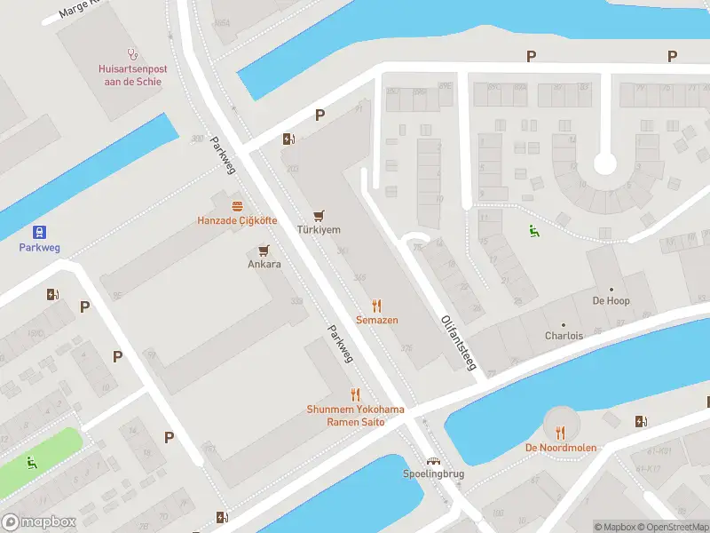 Ambulance met grote spoed naar de Parkweg in Schiedam