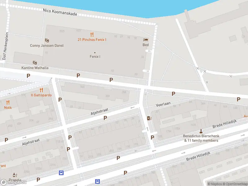 Ambulance met grote spoed naar de Veerlaan in Rotterdam