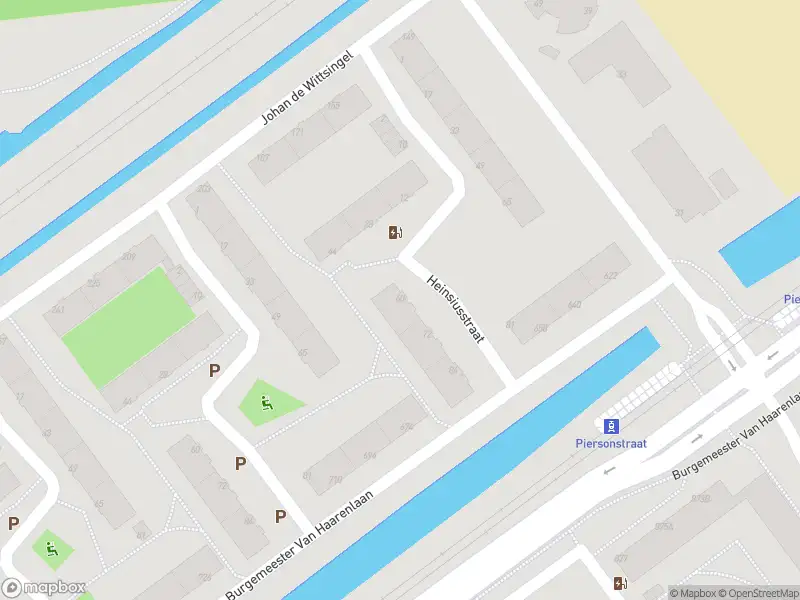 Ambulance met gepaste spoed naar de Heinsiusstraat in Schiedam