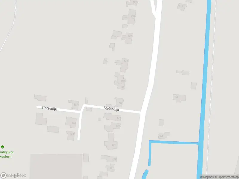 Ambulance met grote spoed naar de Slotsedijk in Rhoon