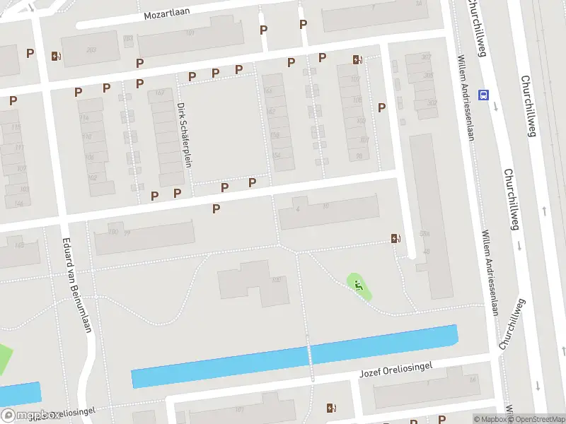 Ambulance met grote spoed naar de Jacques Urlusplein in Schiedam