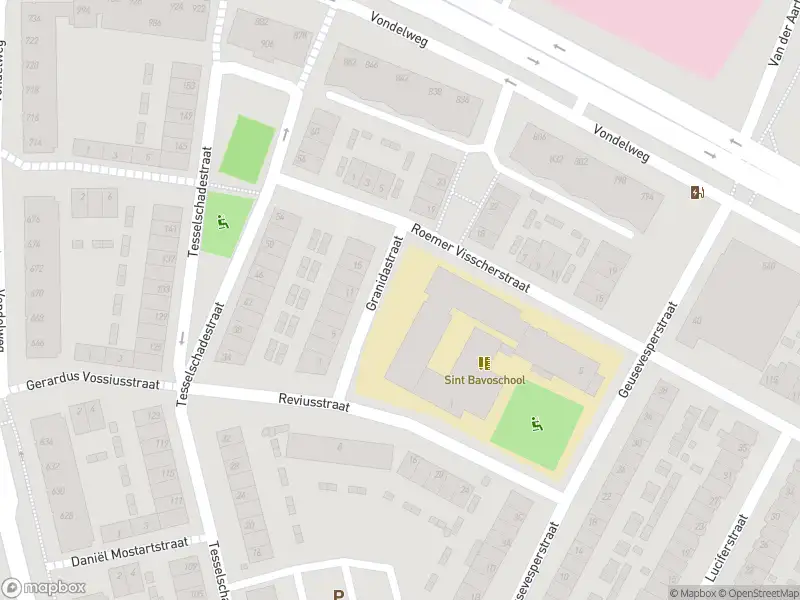 Ambulance met grote spoed naar de Granidastraat in Haarlem