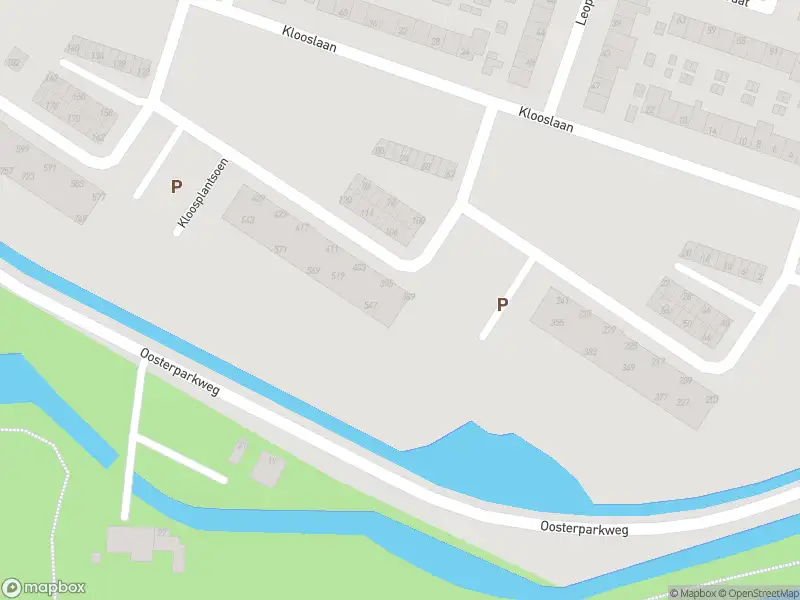 Ambulance met grote spoed naar de Kloosplantsoen in Ridderkerk