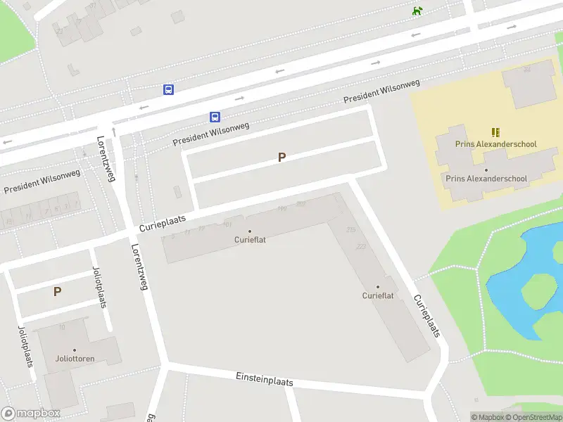 Ambulance met grote spoed naar de Curieplaats in Rotterdam