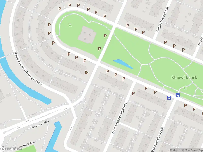 Ambulance met grote spoed naar de Marga Klompélaan in Pijnacker