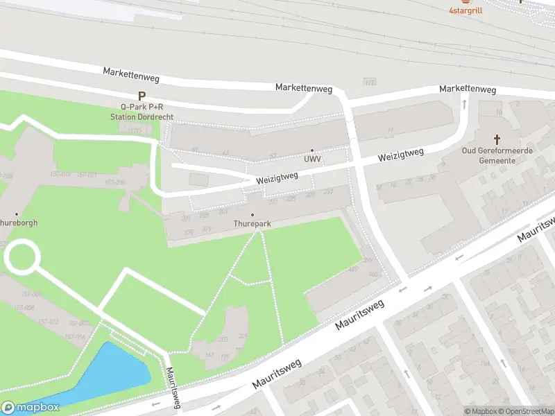 Ambulance met gepaste spoed naar de Mauritsweg in Dordrecht