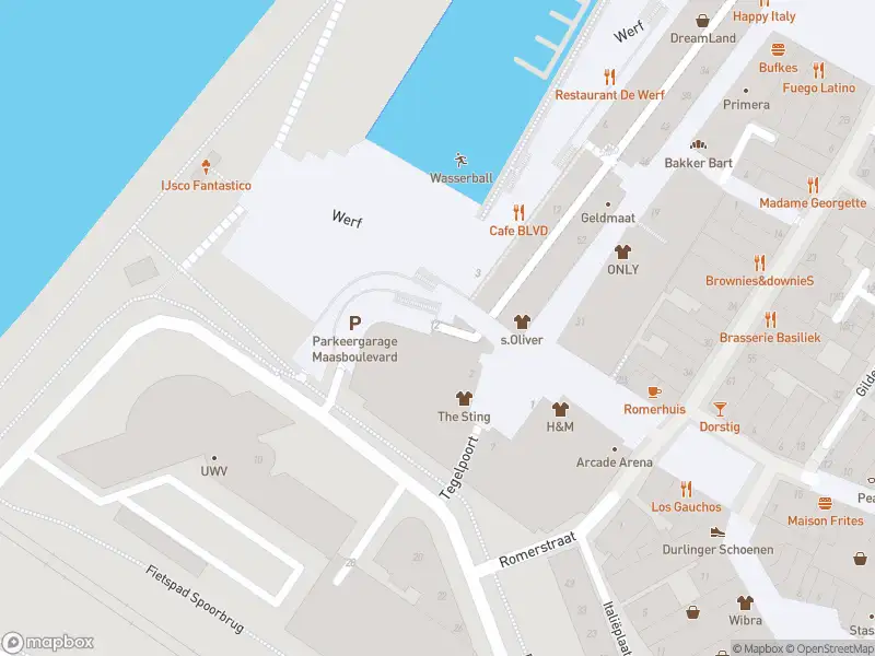 Ambulance met gepaste spoed naar de Bastion in Venlo vanwege een liftopsluiting