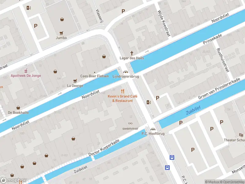 Ambulance met gepaste spoed naar de P.C. Hooftlaan in Maassluis