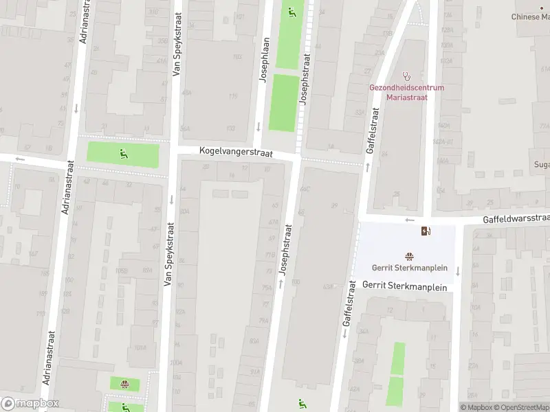 Ambulance met grote spoed naar de Josephstraat in Rotterdam