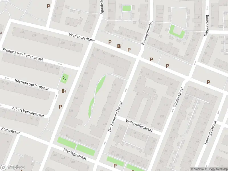 Ambulance met gepaste spoed naar de Dr. Zamenhofstraat in Rotterdam