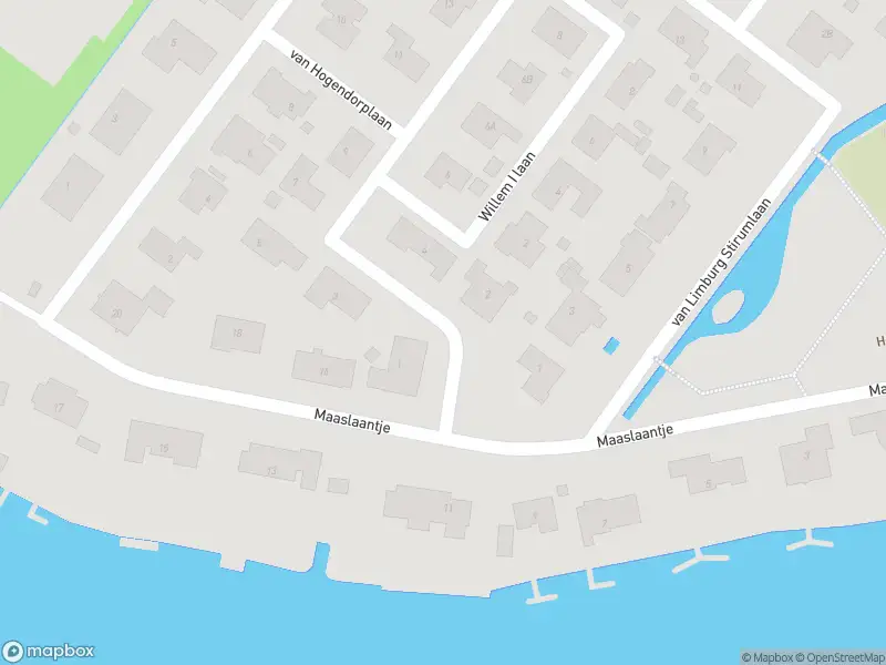 Ambulance met gepaste spoed naar de Van der Duyn v Maasdamlaan in Maasdam