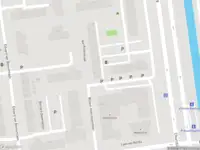 Ambulance met gepaste spoed naar de Albert van Raalteplein in Schiedam