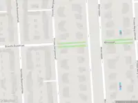 Ambulance met grote spoed naar de Prinses Marijkestraat in Amsterdam