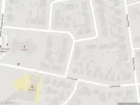 Ambulance met gepaste spoed naar de Broekhuizerdijk in Melderslo