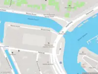 Brandweer met gepaste spoed naar de Rijksstraatweg in Haarlem vanwege een liftopsluiting