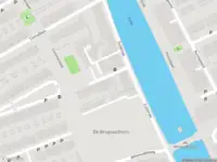 Ambulance met gepaste spoed naar de Hillenlaan in Delft