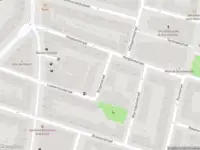 Ambulance met grote spoed naar de Bingenstraat in Rotterdam