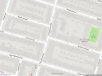 Ambulance met grote spoed naar de 1e Pijnackerstraat in Rotterdam