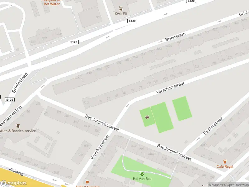 Ambulance met grote spoed naar de Verschoorstraat in Rotterdam