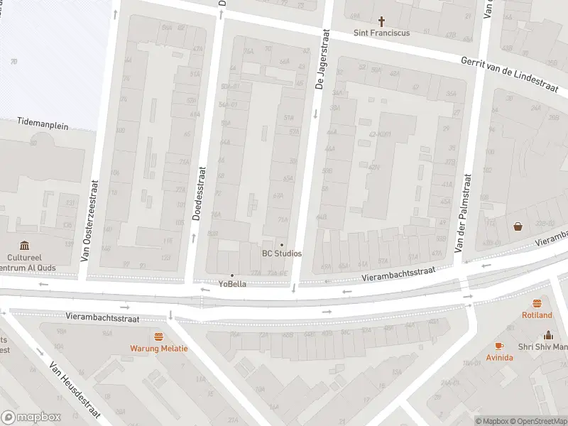 Ambulance met grote spoed naar de De Jagerstraat in Rotterdam