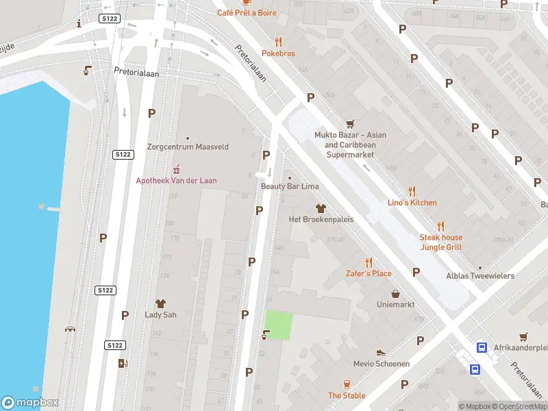 Ambulance met grote spoed naar de Herman Costerstraat in Rotterdam