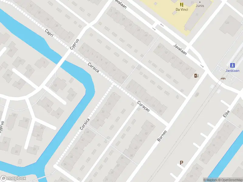 Ambulance met grote spoed naar de Curaçao in Zoetermeer