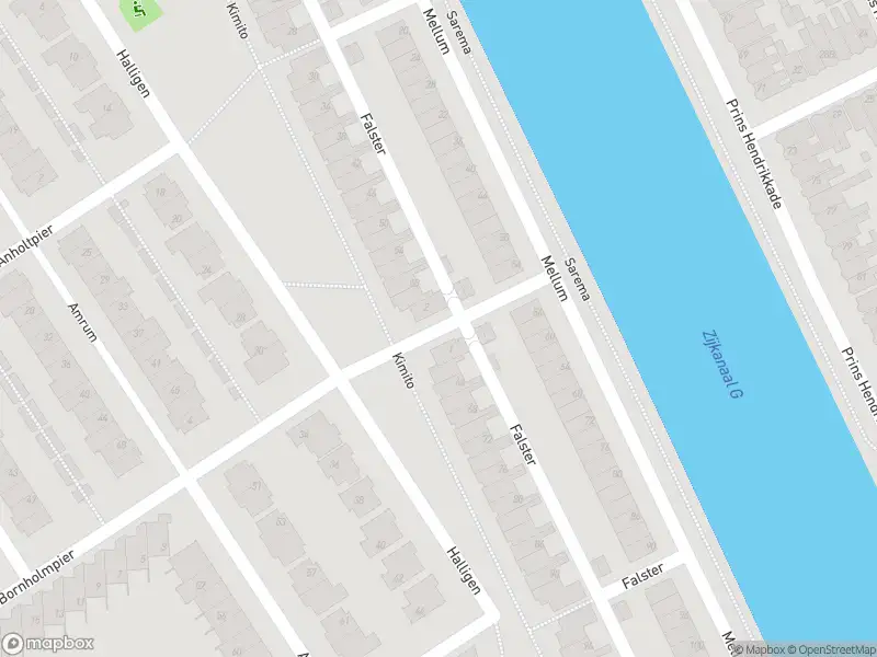 Ambulance met gepaste spoed naar de Bornholmpier in Zaandam