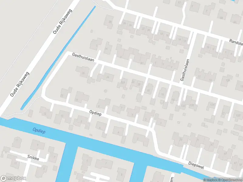 Ambulance en brandweer met gepaste spoed naar de Oosterstraat in Scheemda