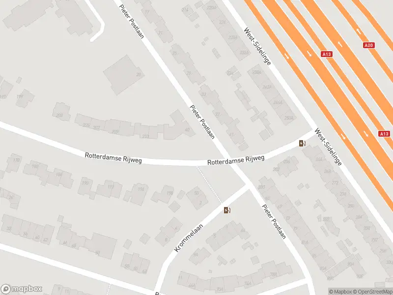 Ambulance met gepaste spoed naar de Pieter Postlaan in Rotterdam