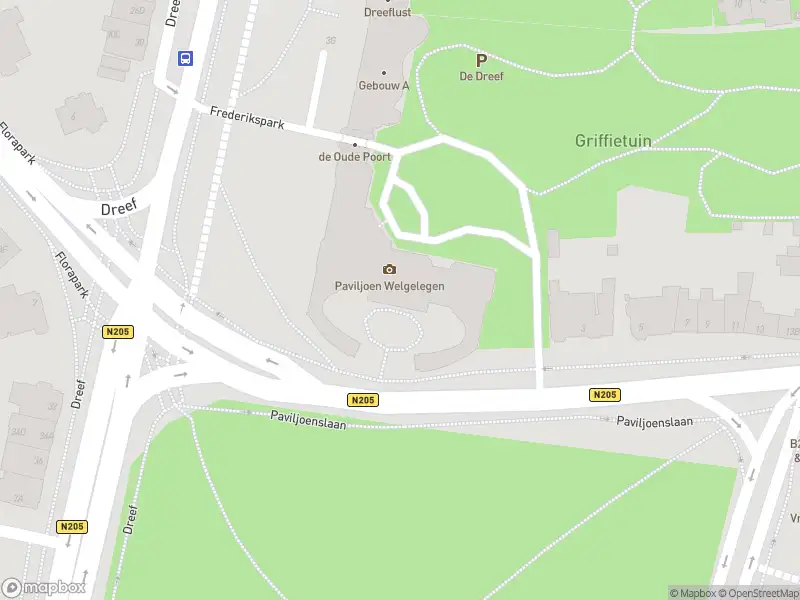 Ambulance en brandweer met grote spoed naar de Paviljoenslaan in Haarlem vanwege gebouwbrand