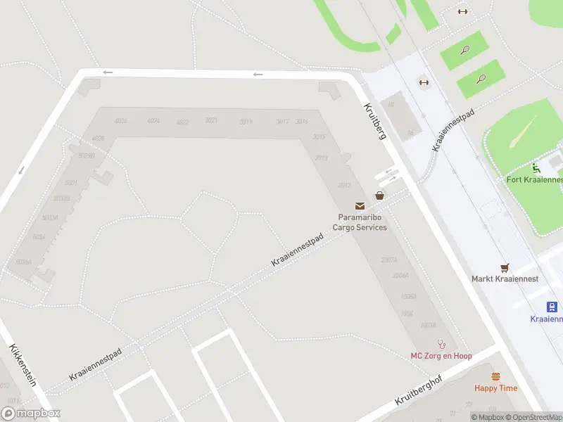 Ambulance met grote spoed naar de Kruitberg in Amsterdam